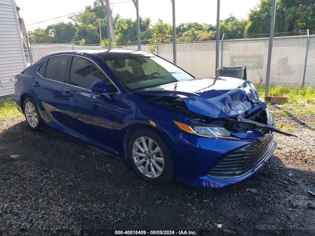 Toyota CAMRY LE 2018 JTNB11HK6J3031203 main image