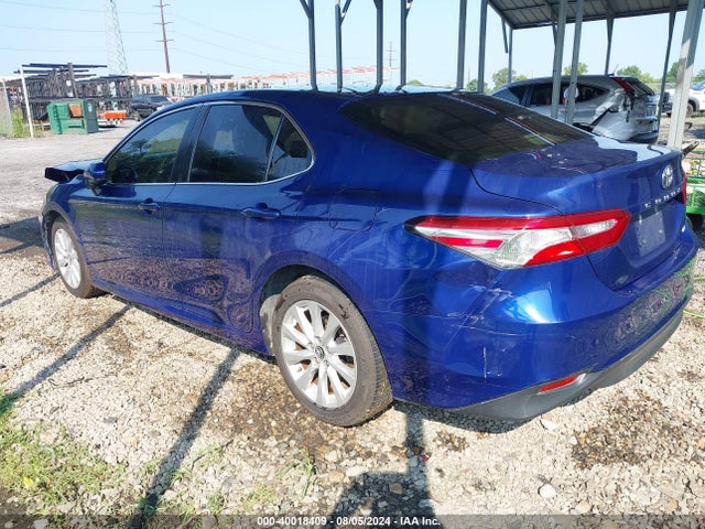 Toyota CAMRY LE 2018 JTNB11HK6J3031203 Image 3