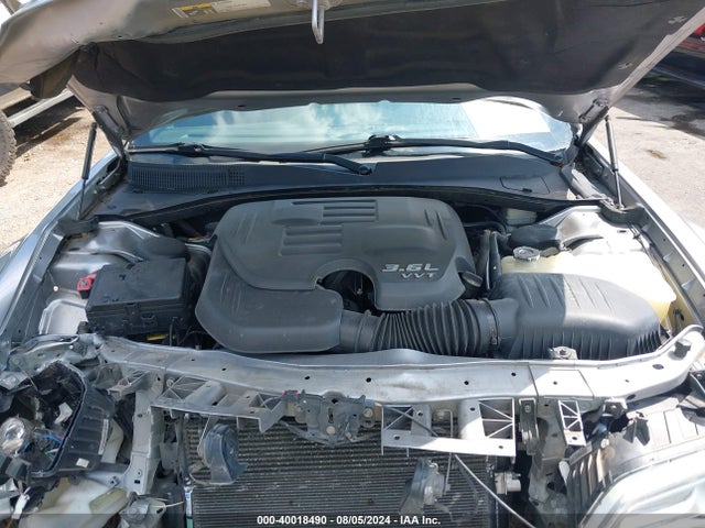 2C3CCAEG9EH382195 Chrysler 300C