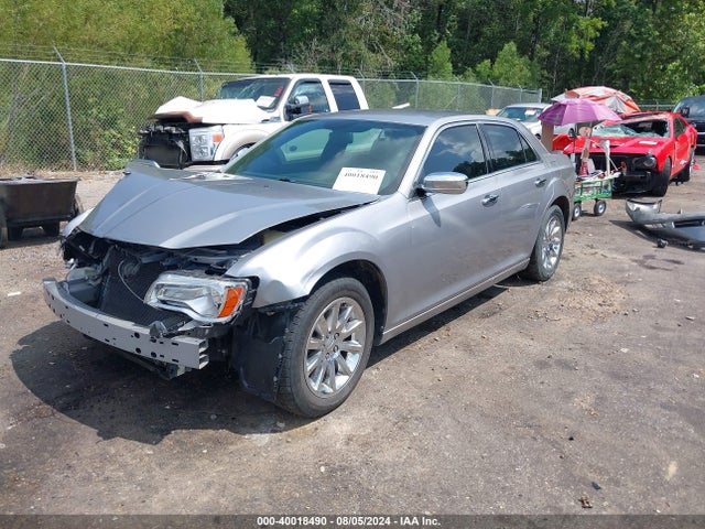 2C3CCAEG9EH382195 Chrysler 300C