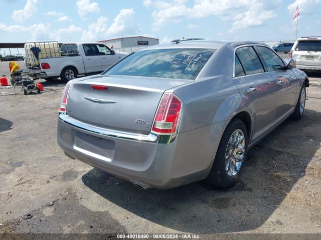 2C3CCAEG9EH382195 Chrysler 300C