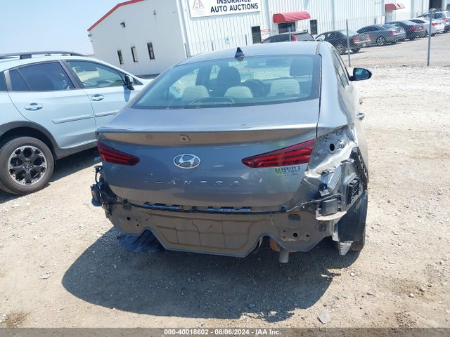 Hyundai ELANTRA SEL 2019 5NPD84LF1KH484297 Image 17