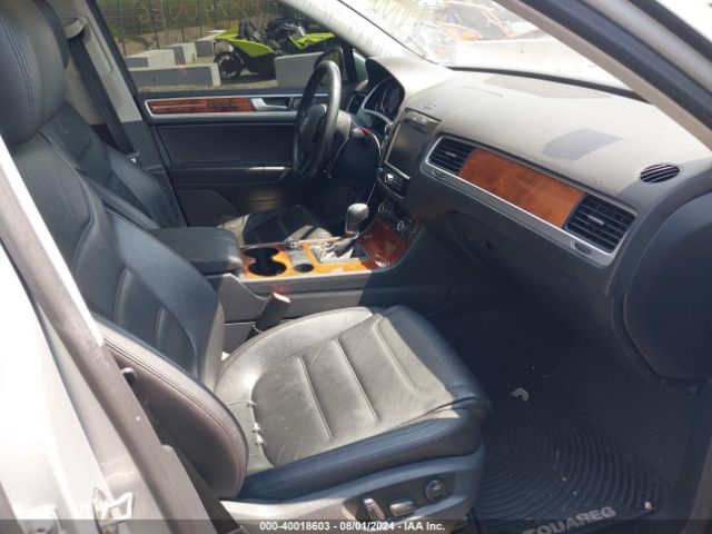 2013 VOLKSWAGEN TOUAREG WVGEP9BP4DD012906 Photo 4