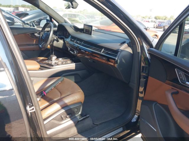 WA1VAAF76HD029272 Audi Q7 3.0t Premium
