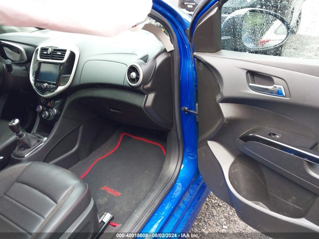 1G1JE6SB7H4161465 Chevrolet Sonic Premier Manual