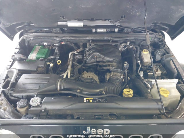 1C4BJWEG9HL525079 Jeep Wrangler Unlimited Sahara 4x4