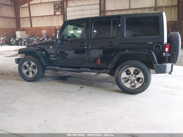 1C4BJWEG9HL525079 Jeep Wrangler Unlimited Sahara 4x4