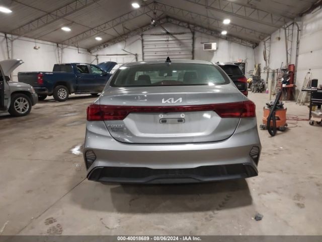 3KPF24AD4PE505649 KIA Forte Lxs