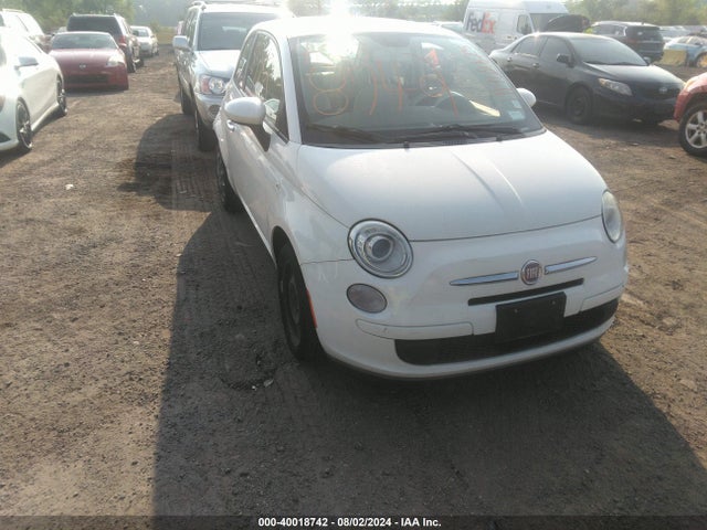 2013 FIAT 500 3C3CFFAR3DT584757 Photo 0