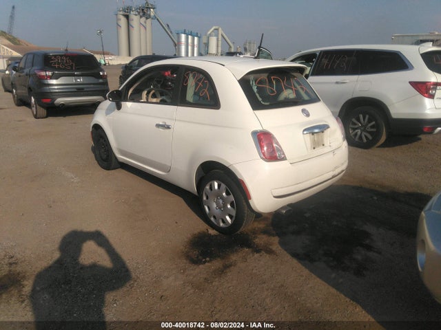 2013 FIAT 500 3C3CFFAR3DT584757 Photo 2