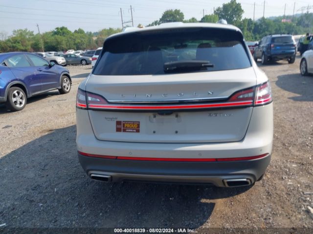 2LMPJ8K9XKBL21034 Lincoln Nautilus Select