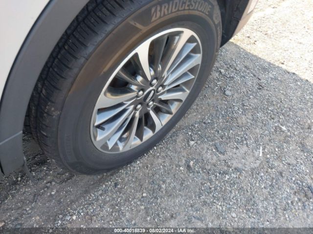 2LMPJ8K9XKBL21034 Lincoln Nautilus Select