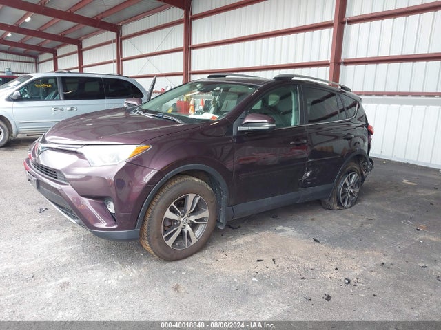 Toyota Rav4 Xle 2018 2T3RFREV5JW842795 Image 2