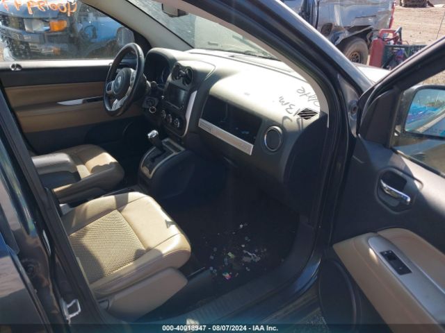 1C4NJCEB4ED577127 Jeep Compass Latitude