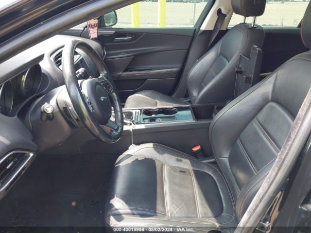 SAJAK4BV1HA962877 Jaguar Xe 35t Prestige