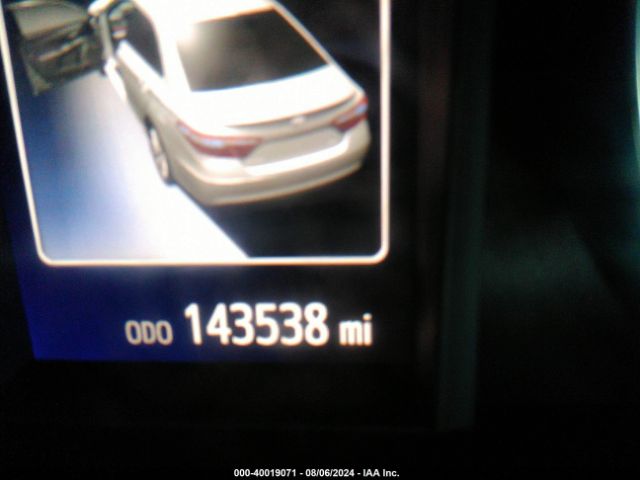 4T1BD1FK1GU195262 Toyota Camry Hybrid Le