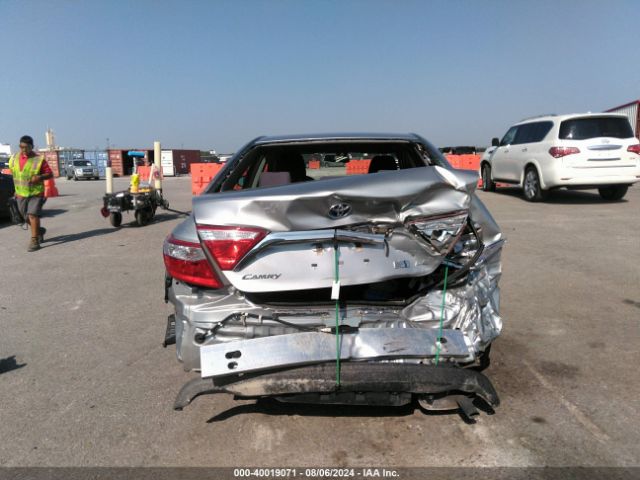 4T1BD1FK1GU195262 Toyota Camry Hybrid Le