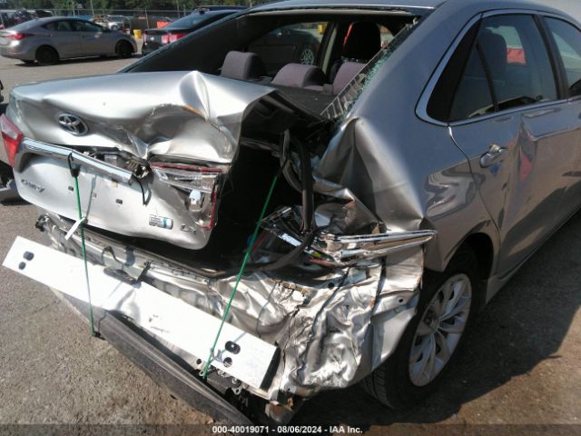 4T1BD1FK1GU195262 Toyota Camry Hybrid Le