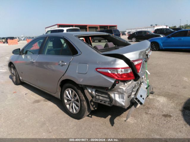 4T1BD1FK1GU195262 Toyota Camry Hybrid Le