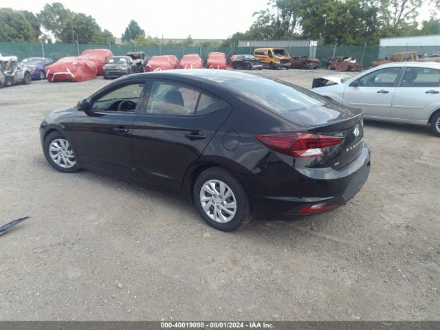 Hyundai ELANTRA SE 2019 5NPD74LF8KH422351 Image 3