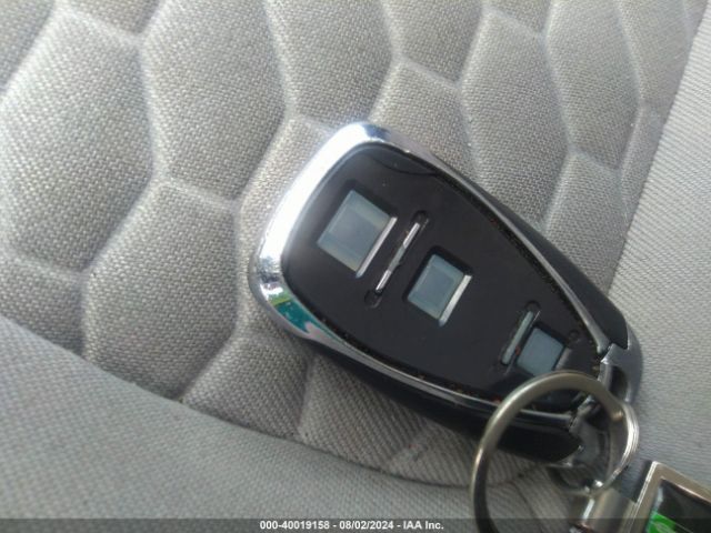 3GNAXSEV2KL114921 Chevrolet EQUINOX LS