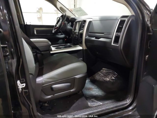 1C6RR7GT8HS859141 RAM 1500 Big Horn Quad Cab 4x4 6'4 Box
