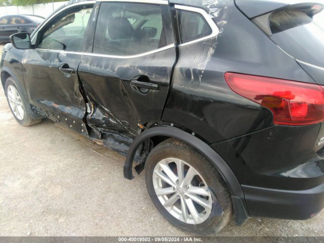 JN1BJ1CP3JW501194 Nissan Rogue Sport S