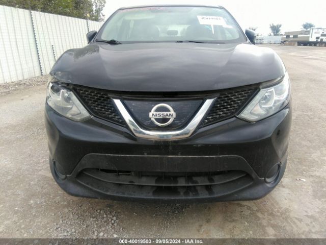 JN1BJ1CP3JW501194 Nissan Rogue Sport S