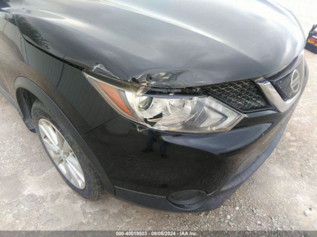 JN1BJ1CP3JW501194 Nissan Rogue Sport S