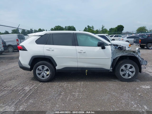 Toyota RAV4 LE 2022 2T3F1RFV0NW286871 Image 13