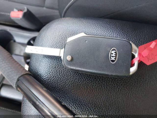 3KPF24ADXME329461 KIA Forte Lxs