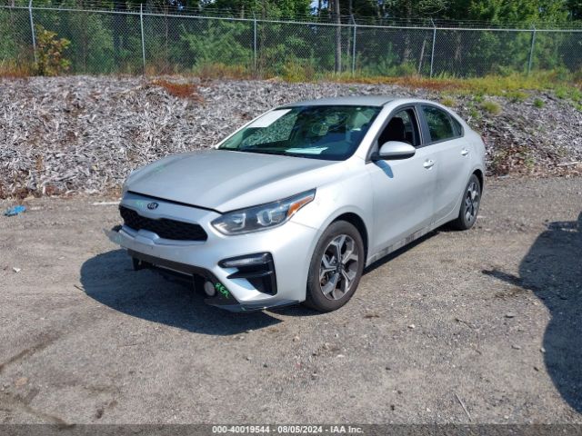 3KPF24ADXME329461 KIA Forte Lxs