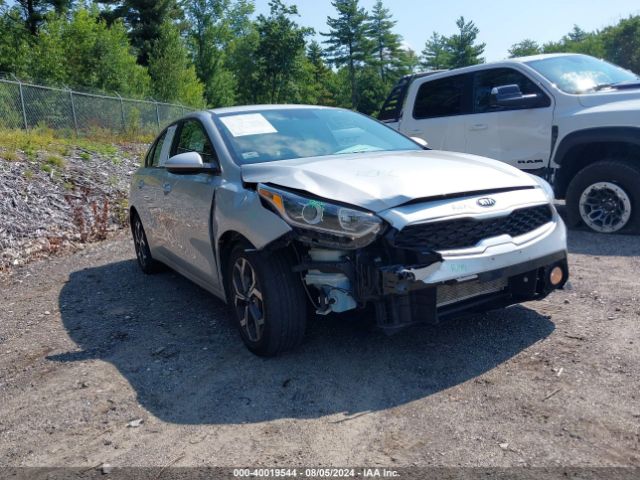 3KPF24ADXME329461 KIA Forte Lxs