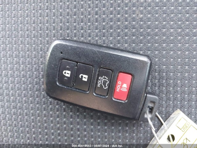 Toyota Rav4 Xle 2018 2T3WFREV2JW422785 Image 11