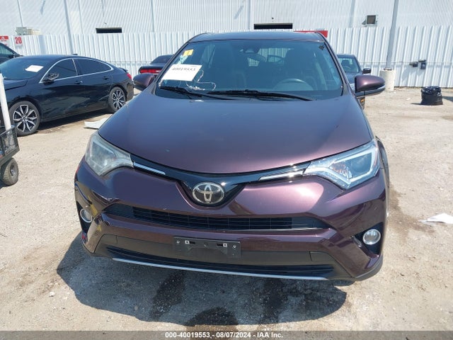 Toyota Rav4 Xle 2018 2T3WFREV2JW422785 Image 13
