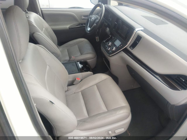 Toyota Sienna Xle 8 Passenger 2017 5TDYZ3DC5HS894178 Image 5