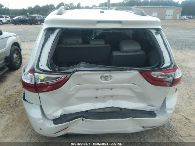 Toyota Sienna Xle 8 Passenger 2017 5TDYZ3DC5HS894178 Image 6