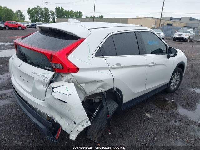 2019 MITSUBISHI ECLIPSE CROSS JA4AT3AAXKZ014503 Photo 3