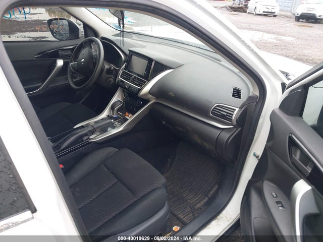 2019 MITSUBISHI ECLIPSE CROSS JA4AT3AAXKZ014503 Photo 4