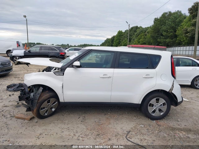KIA Soul 2015 KNDJN2A2XF7181240 Image 13