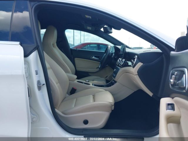 WDDSJ4EBXJN692785 Mercedes-Benz CLA 250