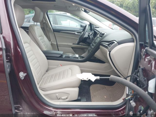 3FA6P0HD2HR311752 Ford FUSION SE