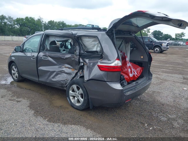 Toyota Sienna Le 8 Passenger 2015 5TDKK3DC9FS537190 Image 3