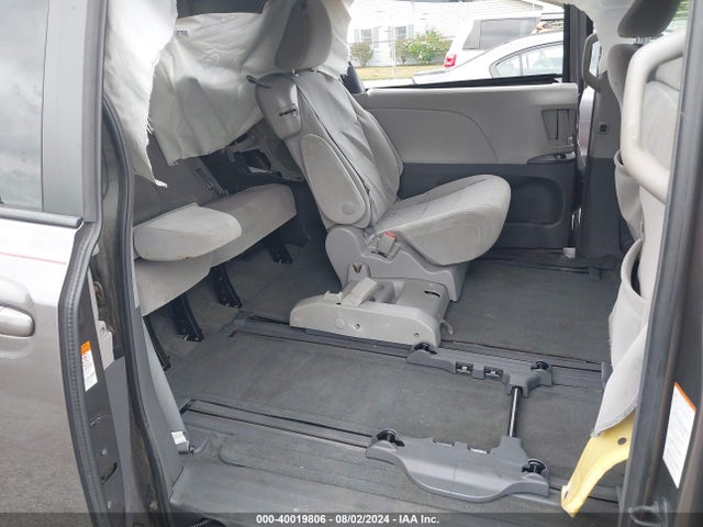 Toyota Sienna Le 8 Passenger 2015 5TDKK3DC9FS537190 Image 8
