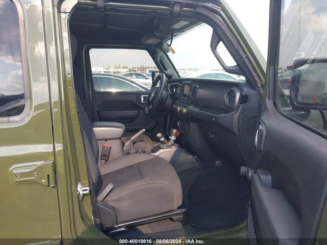 1C4HJXDM7NW244254 Jeep Wrangler Unlimited Sport 4x4