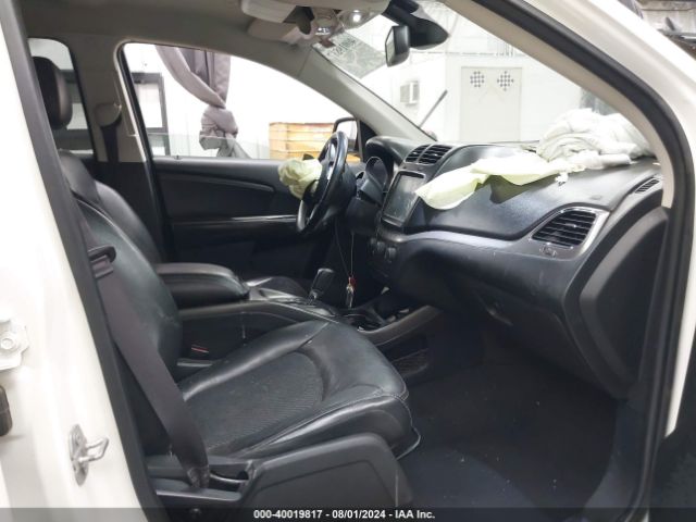 3C4PDCGG2KT717612 Dodge Journey Crossroad