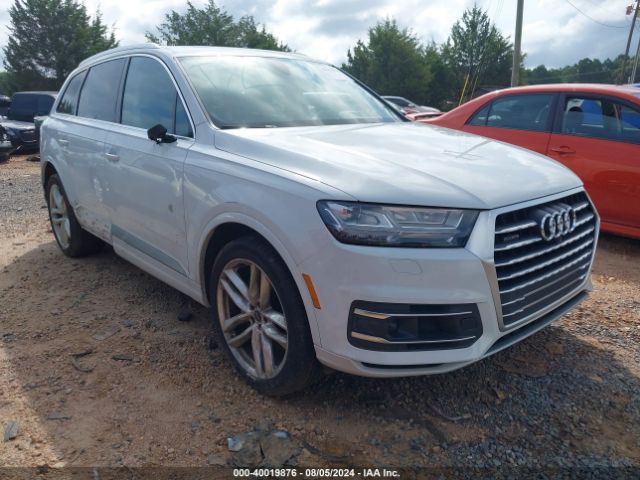 WA1VAAF77JD035572 Audi Q7 3.0t Premium
