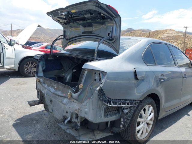 3VWD17AJ3FM211209 Volkswagen Jetta 1.8t Se