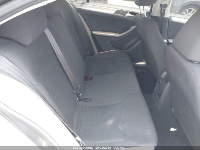 3VWD17AJ3FM211209 Volkswagen Jetta 1.8t Se
