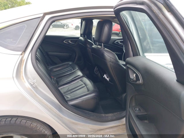 1C3CCCCB9FN577483 Chrysler 200 C